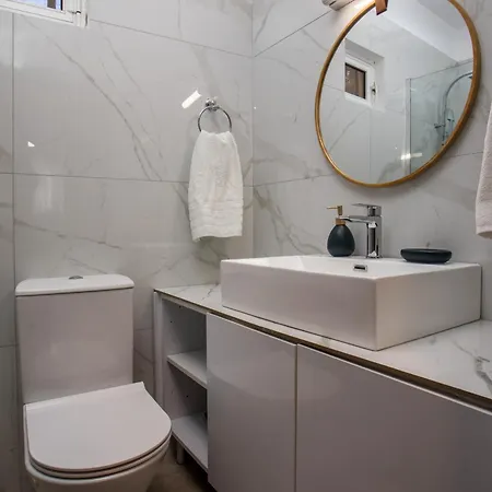 Apartman Aelia House *